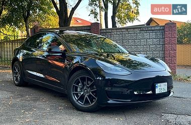 Седан Tesla Model 3 2021 в Хмельницком