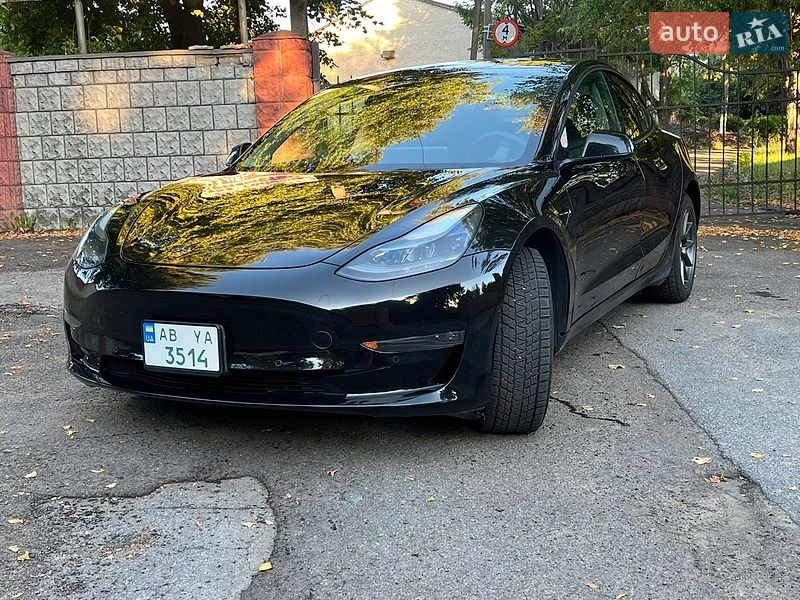 Седан Tesla Model 3 2021 в Хмельницькому
