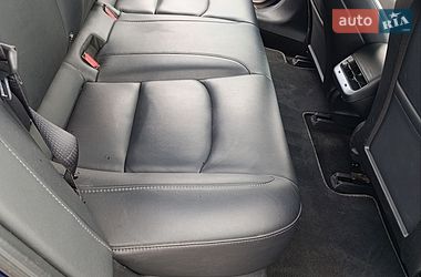 Седан Tesla Model 3 2018 в Києві