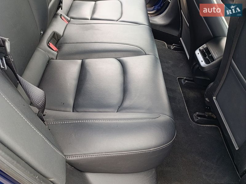 Седан Tesla Model 3 2018 в Києві