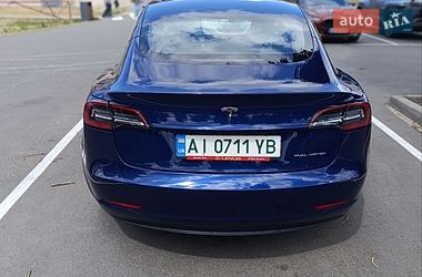 Седан Tesla Model 3 2018 в Києві