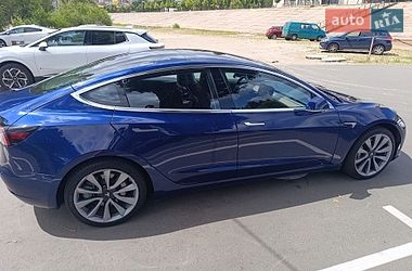 Седан Tesla Model 3 2018 в Києві