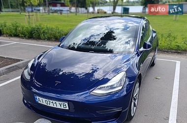 Седан Tesla Model 3 2018 в Києві