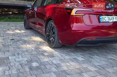 Седан Tesla Model 3 2024 в Самборе