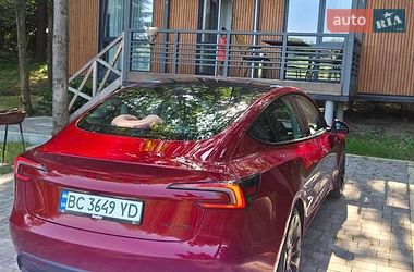 Седан Tesla Model 3 2024 в Самборе
