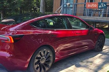 Седан Tesla Model 3 2024 в Самборе