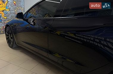 Седан Tesla Model 3 2022 в Львове