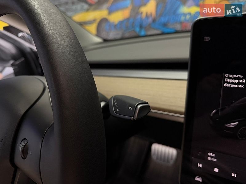 Седан Tesla Model 3 2022 в Львове