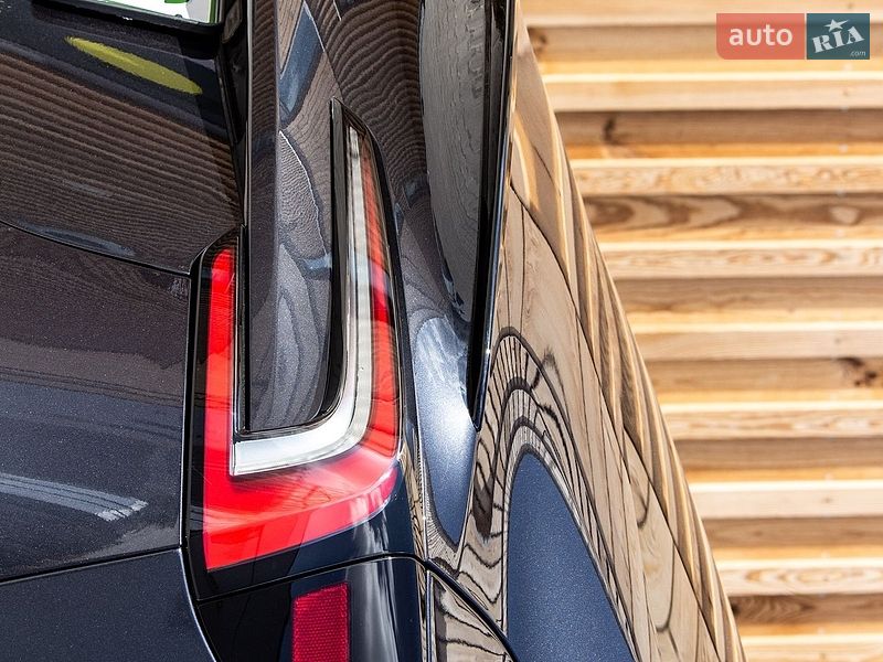 Седан Tesla Model 3 2024 в Львове фото 20 Седан Tesla Model 3 2024 в Львове
