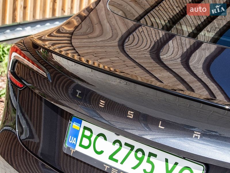 Седан Tesla Model 3 2024 в Львове фото 21 Седан Tesla Model 3 2024 в Львове