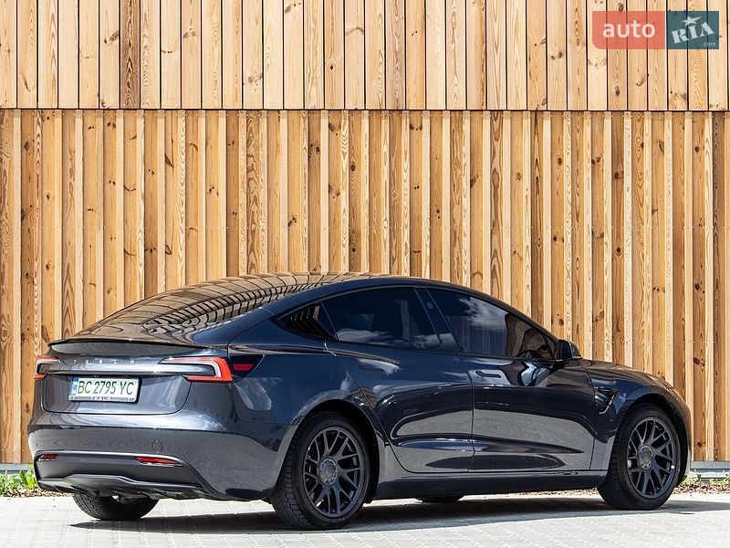 Седан Tesla Model 3 2024 в Львове фото 13 Седан Tesla Model 3 2024 в Львове