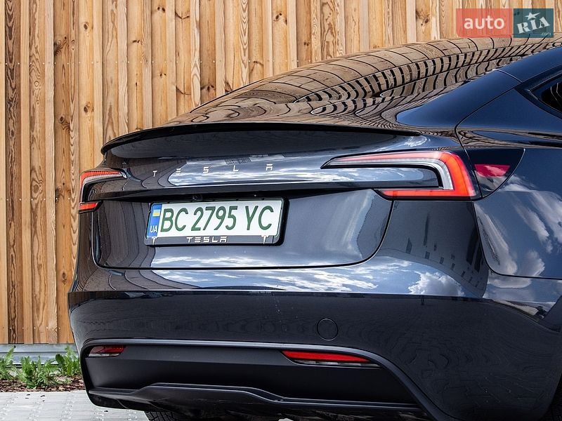 Седан Tesla Model 3 2024 в Львове фото 23 Седан Tesla Model 3 2024 в Львове