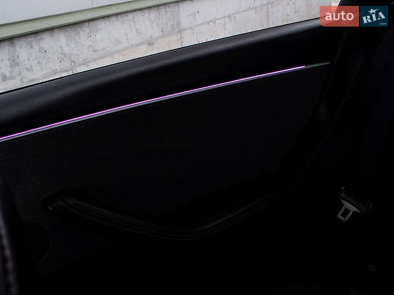 Седан Tesla Model 3 2024 в Львове фото 36 Седан Tesla Model 3 2024 в Львове