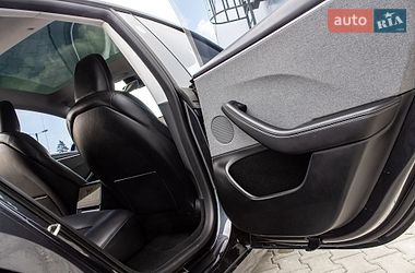 Седан Tesla Model 3 2024 в Львове фото 50 Седан Tesla Model 3 2024 в Львове