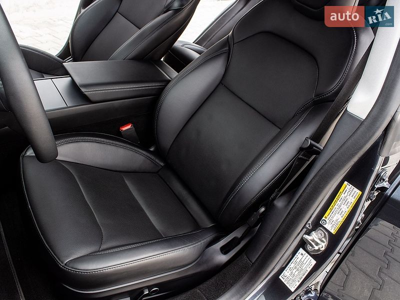Седан Tesla Model 3 2024 в Львове фото 58 Седан Tesla Model 3 2024 в Львове