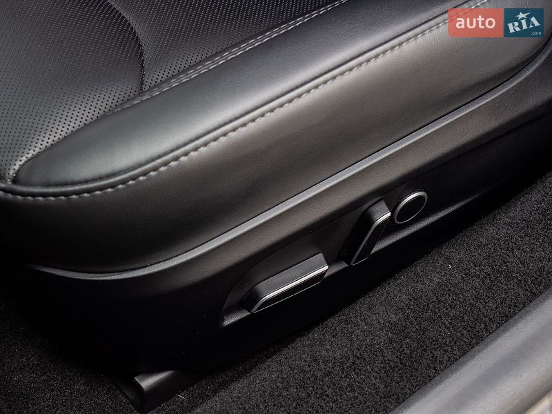 Седан Tesla Model 3 2024 в Львове фото 59 Седан Tesla Model 3 2024 в Львове