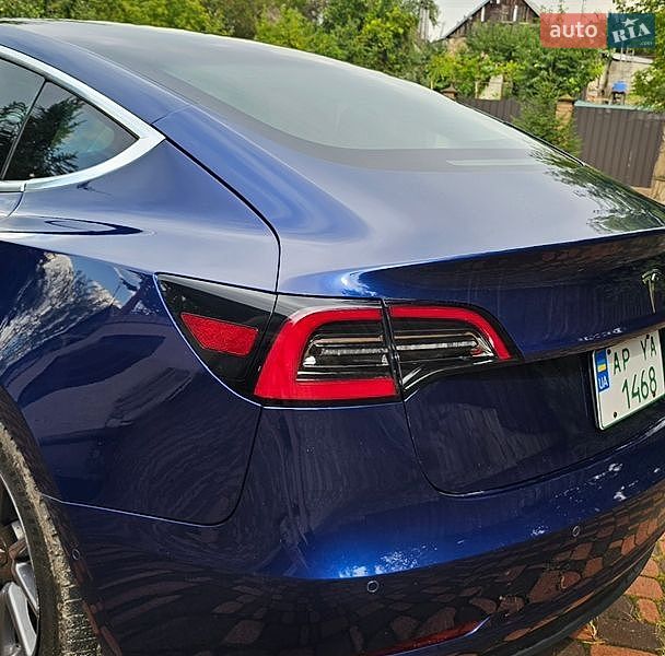 Седан Tesla Model 3 2020 в Запоріжжі