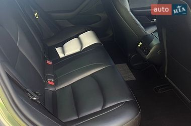 Седан Tesla Model 3 2022 в Черкасах