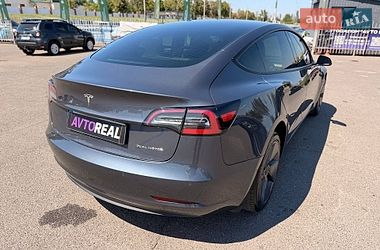 Седан Tesla Model 3 2021 в Кривом Роге