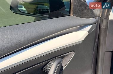 Седан Tesla Model 3 2021 в Кривом Роге
