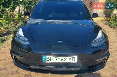 Седан Tesla Model 3 2018 в Одессе