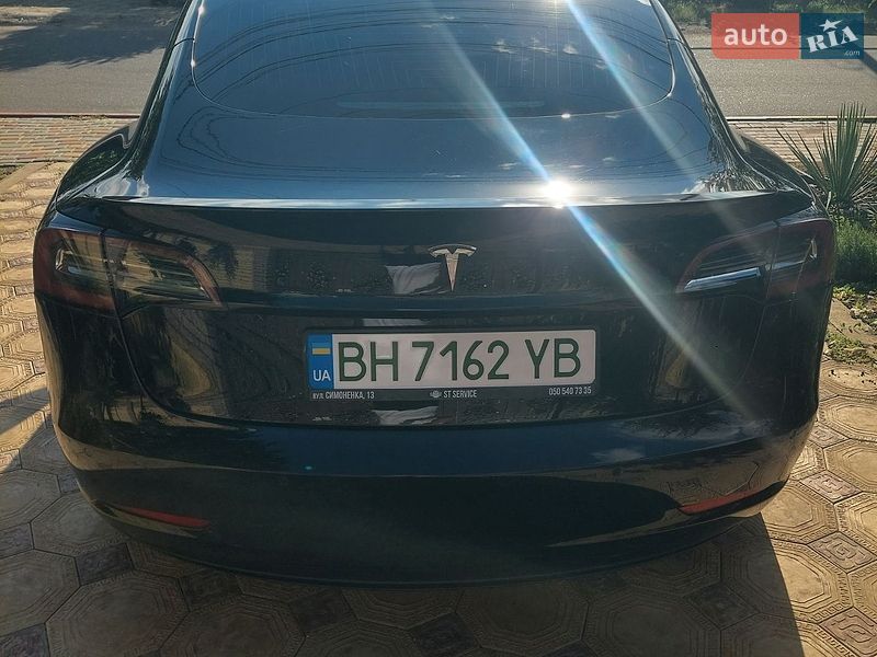 Седан Tesla Model 3 2018 в Одессе