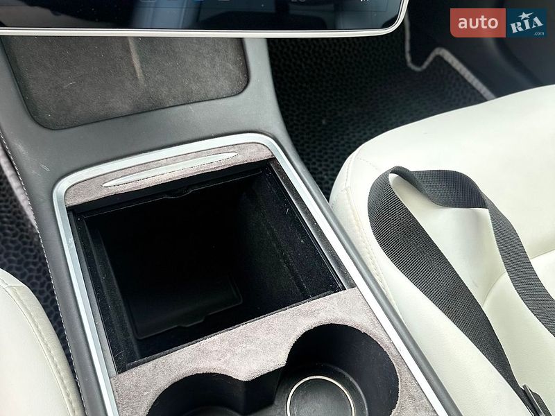Седан Tesla Model 3 2021 в Хмельницком фото 19 Седан Tesla Model 3 2021 в Хмельницком