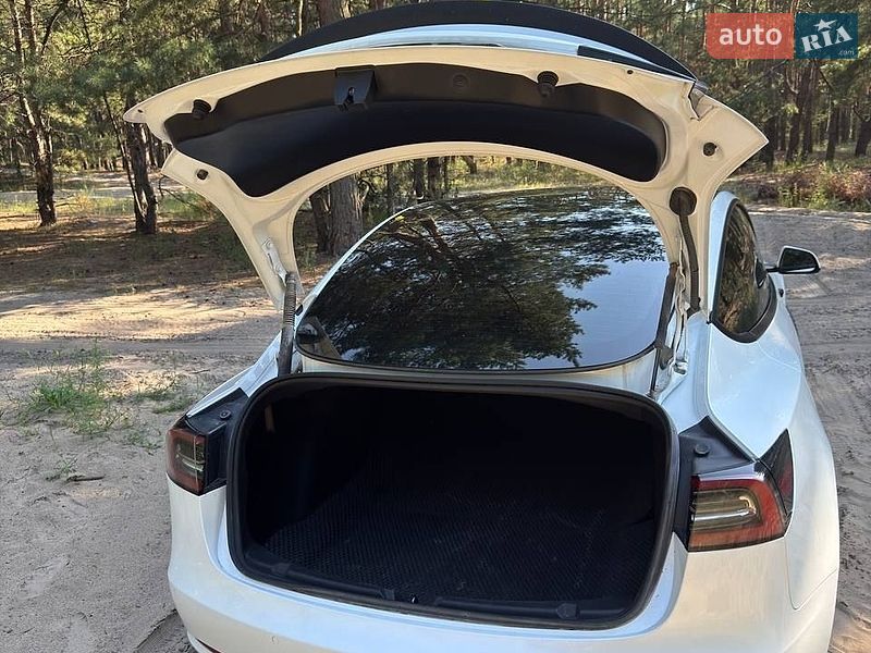 Седан Tesla Model 3 2022 в Дніпрі фото 8 Седан Tesla Model 3 2022 в Дніпрі