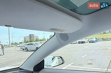Седан Tesla Model 3 2019 в Києві