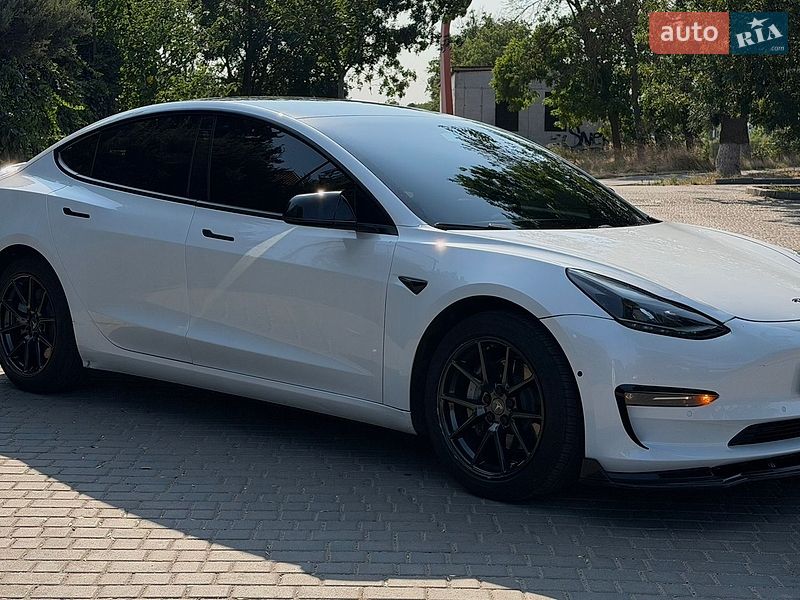 Седан Tesla Model 3 2021 в Одесі фото 5 Седан Tesla Model 3 2021 в Одесі