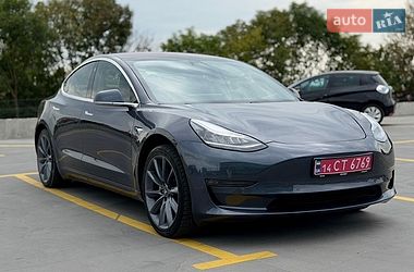 Седан Tesla Model 3 2018 в Тернополе