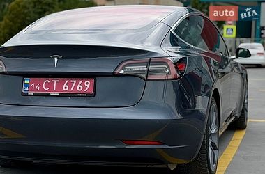 Седан Tesla Model 3 2018 в Тернополе