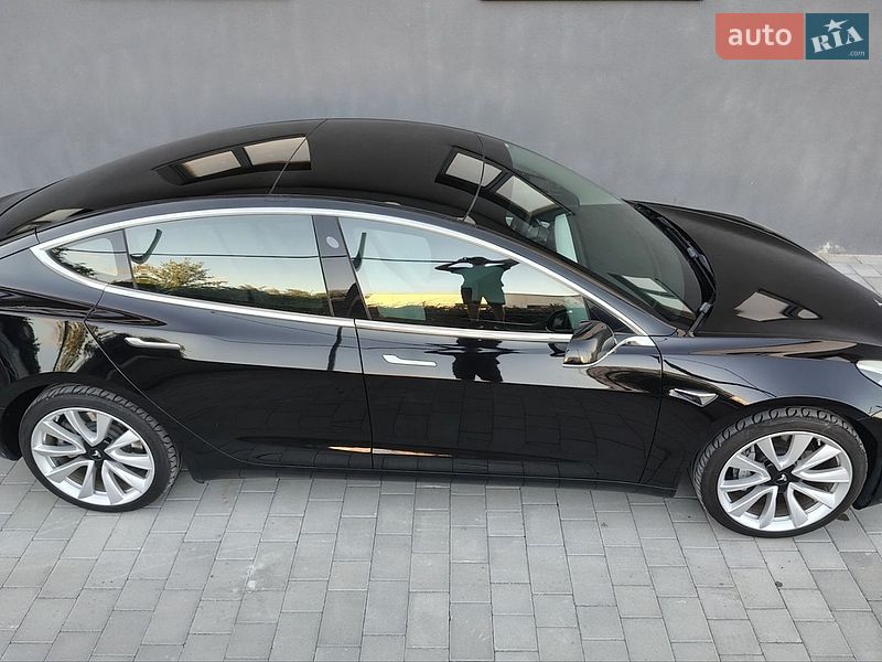Седан Tesla Model 3 2019 в Ивано-Франковске фото 4 Седан Tesla Model 3 2019 в Ивано-Франковске