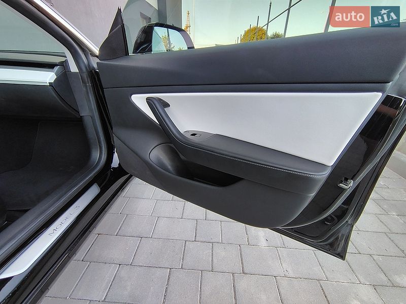 Седан Tesla Model 3 2019 в Ивано-Франковске фото 37 Седан Tesla Model 3 2019 в Ивано-Франковске
