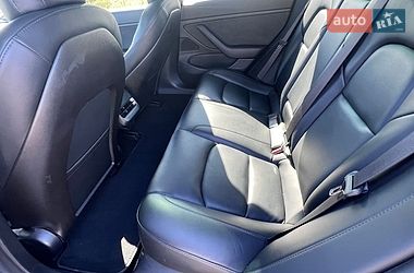 Седан Tesla Model 3 2020 в Дрогобыче