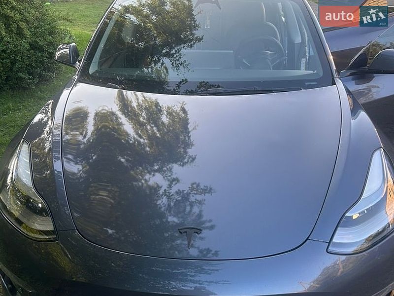 Tesla Model 3 2023