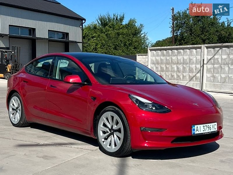 Седан Tesla Model 3 2021 в Белой Церкви