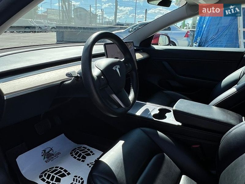 Седан Tesla Model 3 2021 в Белой Церкви