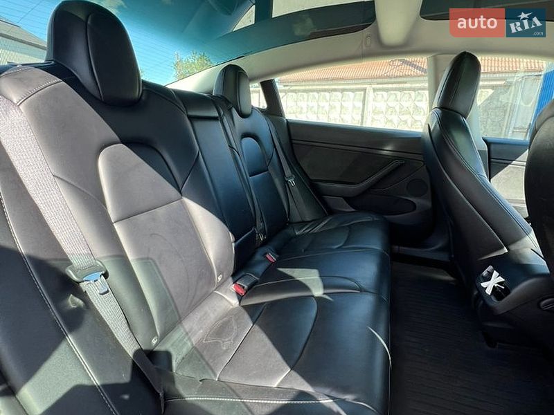 Седан Tesla Model 3 2021 в Белой Церкви