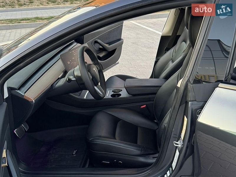 Седан Tesla Model 3 2021 в Рівному фото 35 Седан Tesla Model 3 2021 в Рівному