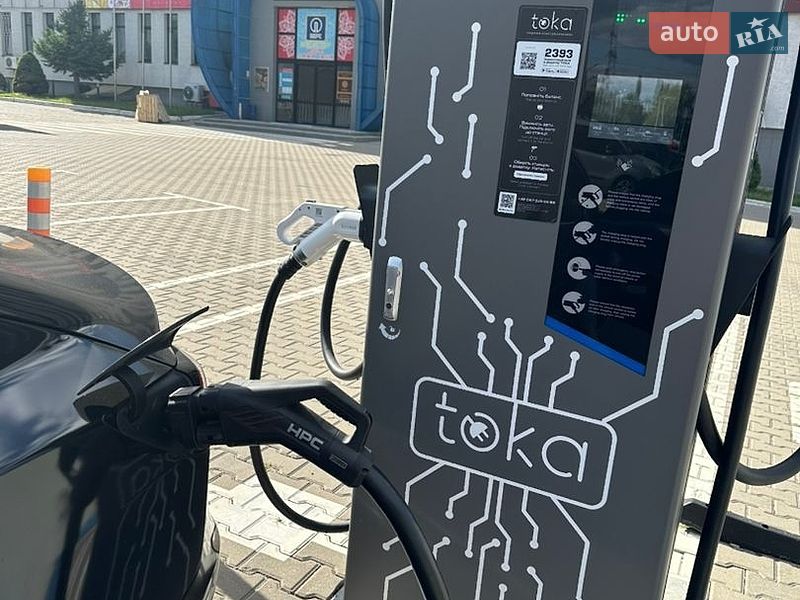 Седан Tesla Model 3 2019 в Києві