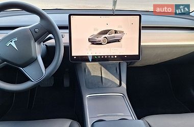 Седан Tesla Model 3 2023 в Киеве