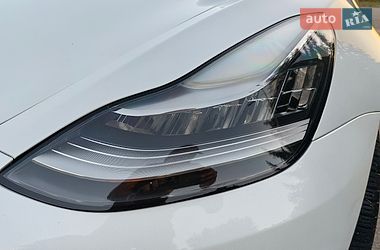 Седан Tesla Model 3 2020 в Киеве фото 10 Седан Tesla Model 3 2020 в Киеве