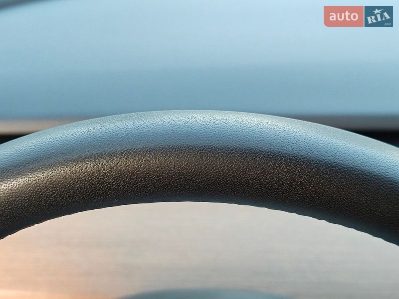 Седан Tesla Model 3 2020 в Киеве фото 16 Седан Tesla Model 3 2020 в Киеве