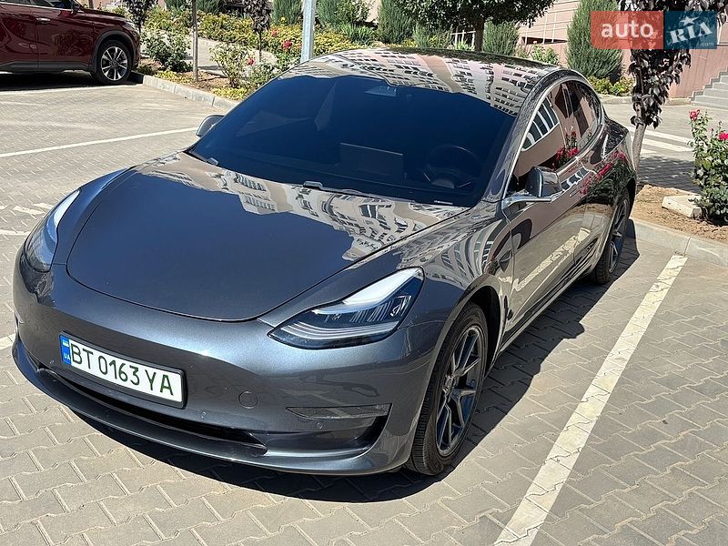 Tesla Model 3 2018