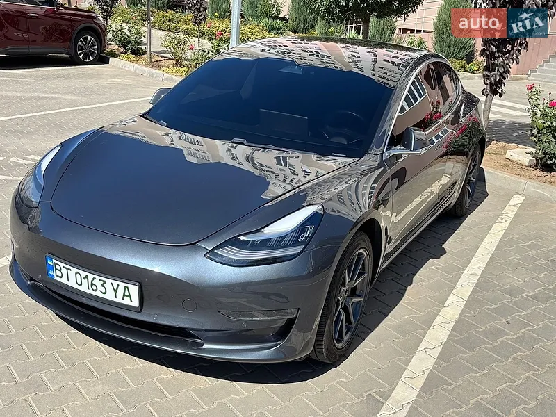 Tesla Model 3 2018