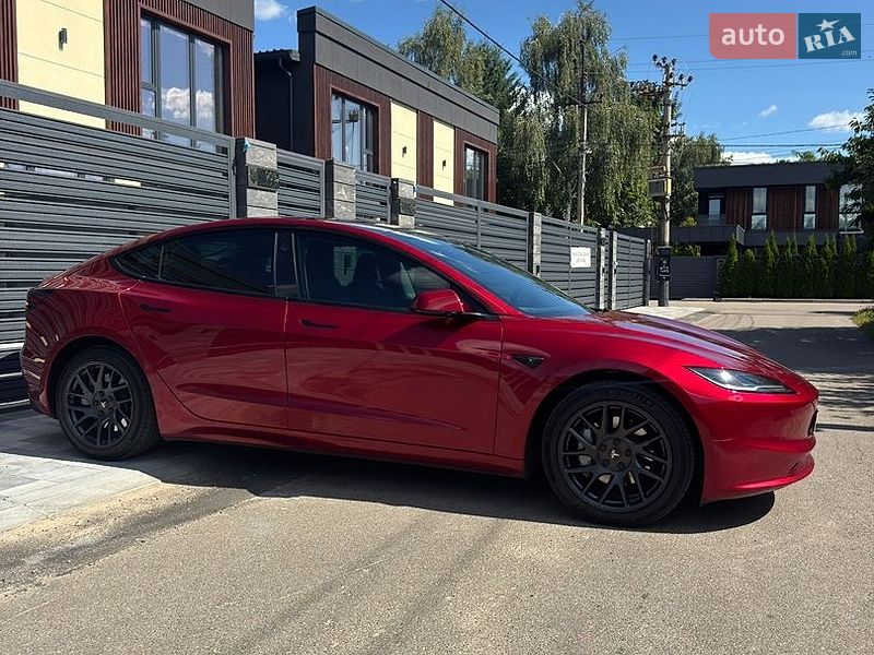 Седан Tesla Model 3 2024 в Петропавлівській Борщагівці фото 4 Седан Tesla Model 3 2024 в Петропавлівській Борщагівці