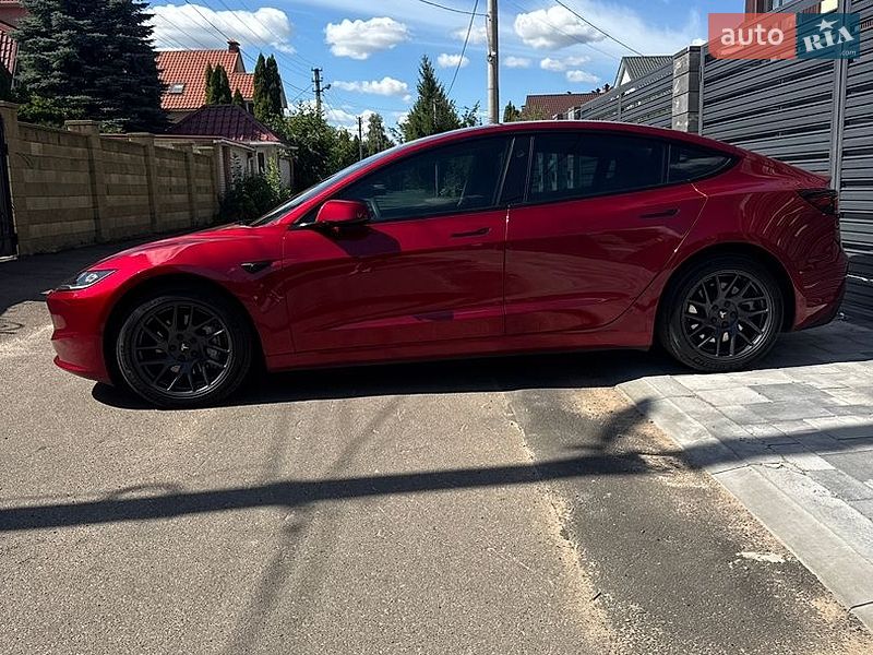 Седан Tesla Model 3 2024 в Петропавлівській Борщагівці фото 6 Седан Tesla Model 3 2024 в Петропавлівській Борщагівці