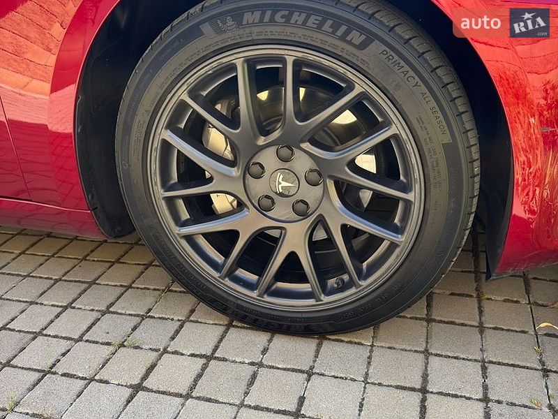 Седан Tesla Model 3 2024 в Петропавлівській Борщагівці фото 14 Седан Tesla Model 3 2024 в Петропавлівській Борщагівці