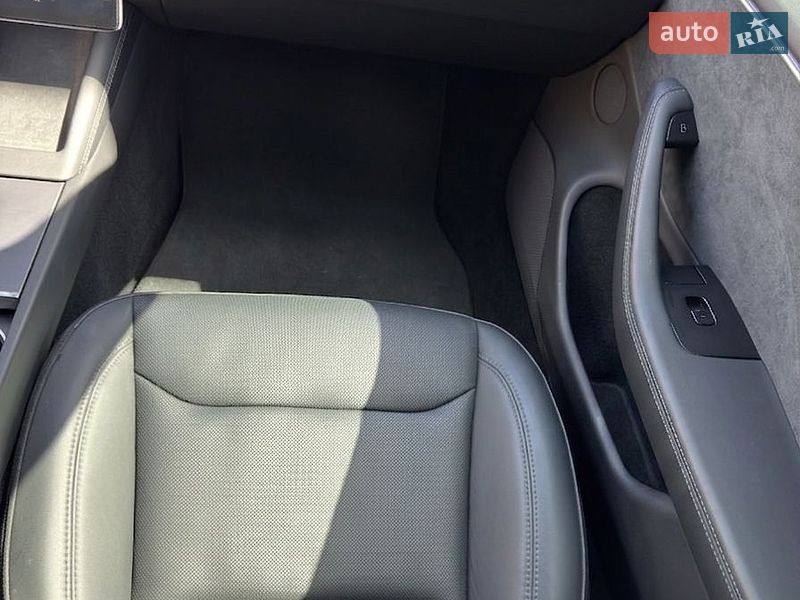 Седан Tesla Model 3 2024 в Петропавлівській Борщагівці фото 18 Седан Tesla Model 3 2024 в Петропавлівській Борщагівці